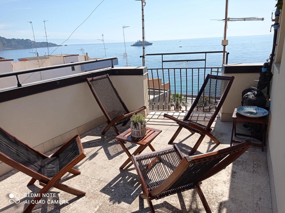 Lolita Holidays Giardini Naxos Luaran gambar