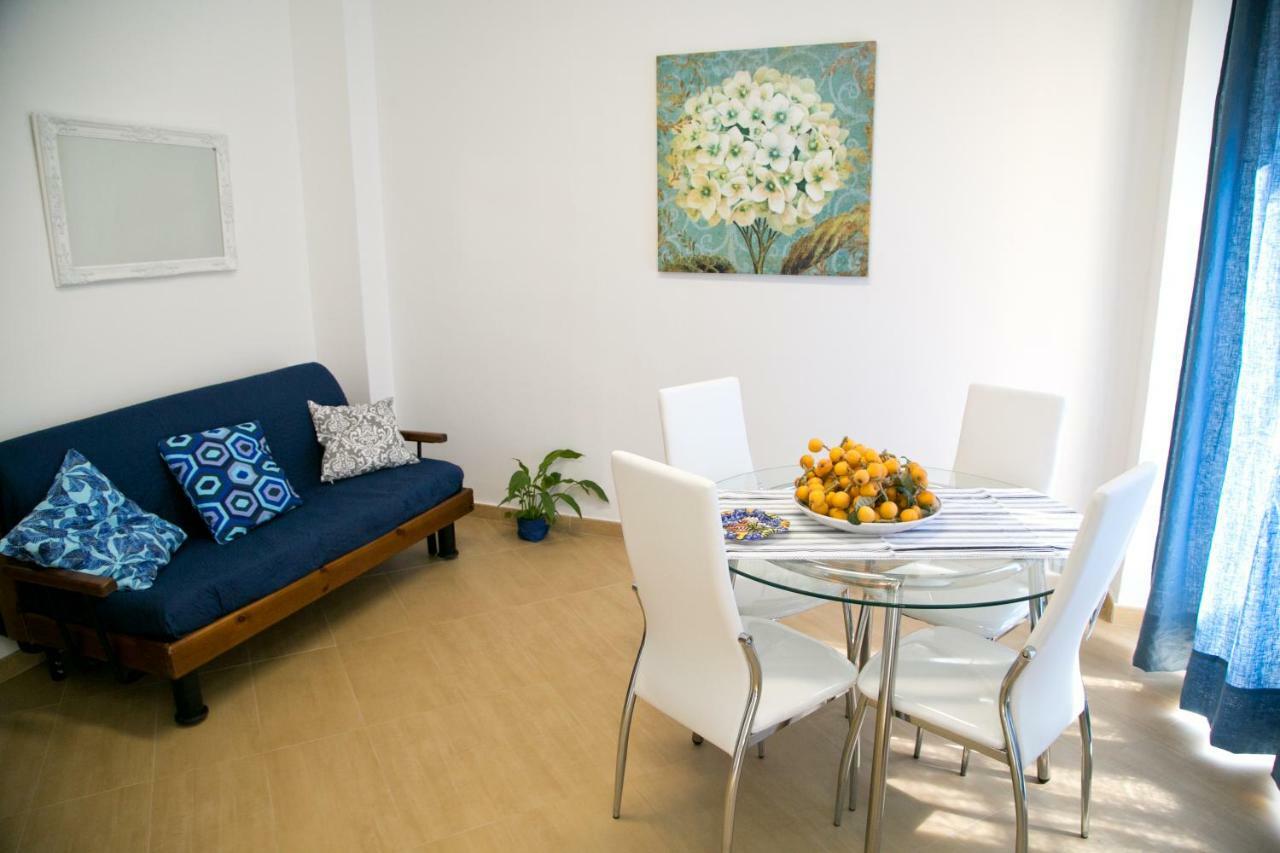 Lolita Holidays Giardini Naxos Luaran gambar